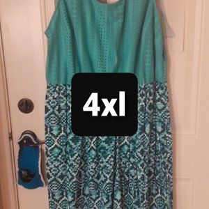 4xl cute two fabric short dress w/lg keyhole back